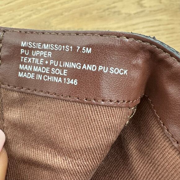 Steve Madden Missie Brown Snakeskin Vegan Leather Ankle Booties size 7.5- Fall - Picture 6 of 10